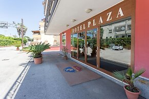 Hotel Plaza