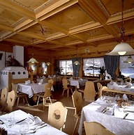 Lupo Bianco Wellness & Walking Hotel