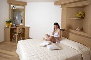 Lupo Bianco Wellness & Walking Hotel