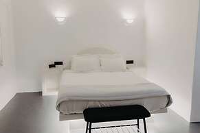 White Cave Villas