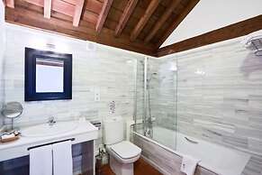 Santa Isabel la Real Hotel