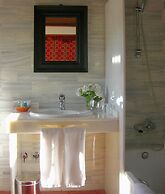 Santa Isabel la Real Hotel