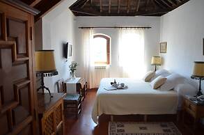 Santa Isabel la Real Hotel