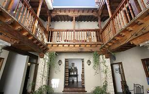 Santa Isabel la Real Hotel