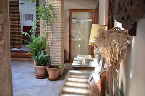 Santa Isabel la Real Hotel