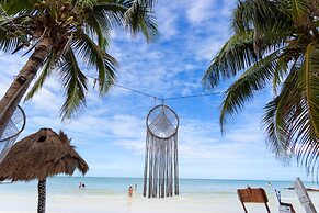 Holbox Dream Beach Front Hotel