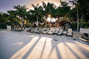 Holbox Dream Beach Front Hotel