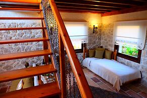 Mandarin & Mango Boutique Hotel