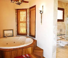 Mandarin & Mango Boutique Hotel