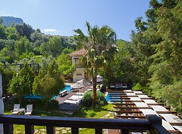 Mandarin & Mango Boutique Hotel