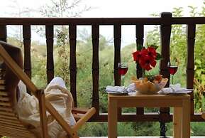 Mandarin & Mango Boutique Hotel