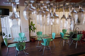 Dionis Hotel