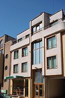 Dionis Hotel