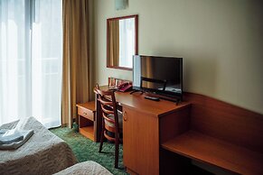 Dionis Hotel