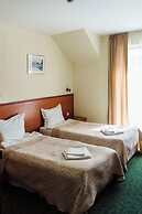 Dionis Hotel
