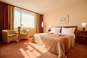 Perla, Resort & Entertainment