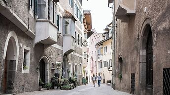 Cityhotel Goldener Adler B&B
