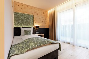 Cityhotel Goldener Adler B&B