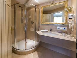 Cityhotel Goldener Adler B&B