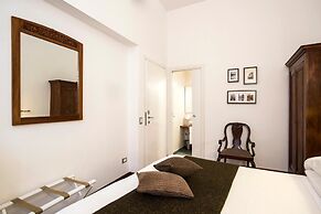 Arco del Lauro Bed & Breakfast