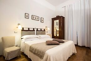 Arco del Lauro Bed & Breakfast