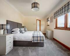 Loch Ness Clansman Hotel