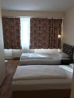 Pension Alpha Frankfurt City