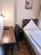 Pension Alpha Frankfurt City