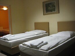 Pension Alpha Frankfurt City