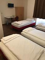 Pension Alpha Frankfurt City