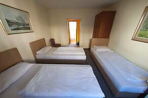 Pension Alpha Frankfurt City