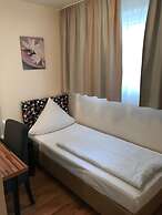 Pension Alpha Frankfurt City