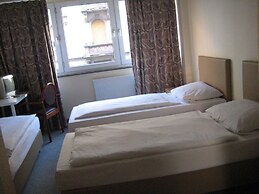 Pension Alpha Frankfurt City