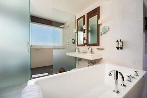 Boutique Hotel V...
