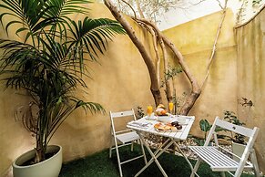 Boutique Hotel V...