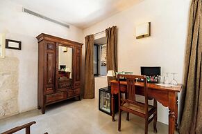 Boutique Hotel V...