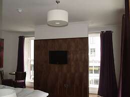 The Lombard Pub & Townhouse