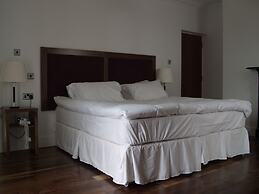 The Lombard Pub & Townhouse