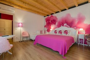 Giardino Giusti House & Court