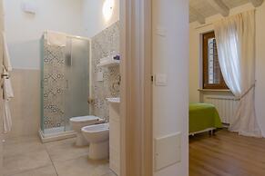 Giardino Giusti House & Court