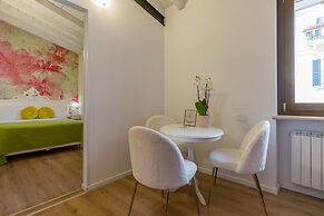 Giardino Giusti House & Court