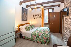 Giardino Giusti House & Court