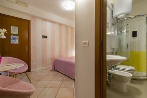 Giardino Giusti House & Court