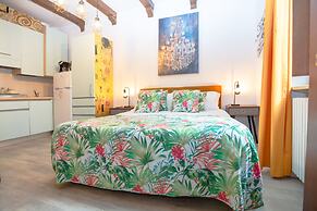 Giardino Giusti House & Court