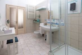 Giardino Giusti House & Court