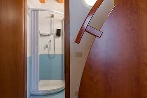 Giardino Giusti House & Court