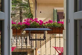 Giardino Giusti House & Court