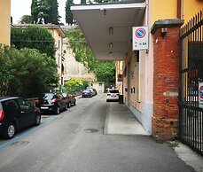 Giardino Giusti House & Court