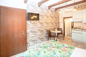 Giardino Giusti House & Court