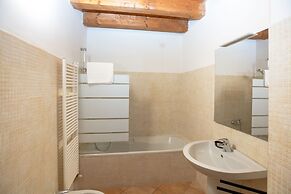 Giardino Giusti House & Court